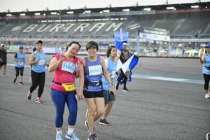 BIB: 11005, 80382
                            <button type="button" onclick="openModal(10722181)" class="btn btn-primary btn-sm float-right btn-popup" data-toggle="modal" data-target=".modal-high-quality">
                        <i class="fas fa-shopping-cart"></i> Add to Cart
                    </button>
                                            <button type="button" onclick="isThisMe(10722181, true)" class="btn btn-success btn-sm float-right btn-popup btn-isme hidden" data-toggle="tooltip" data-placement="bottom" title="นี่คือรูปของคุณใช่ไหม คลิกที่นี่เพื่อเอาเข้าอัลบั้ม">
                        <i class="fas fa-plus"></i> Add to album
                    </button>
                    <button type="button" onclick="isThisMe(10722181, false)" class="btn btn-warning btn-sm float-right btn-popup btn-isnotme hidden">
                        <i class="fas fa-ban"></i> Remove from album
                    </button>